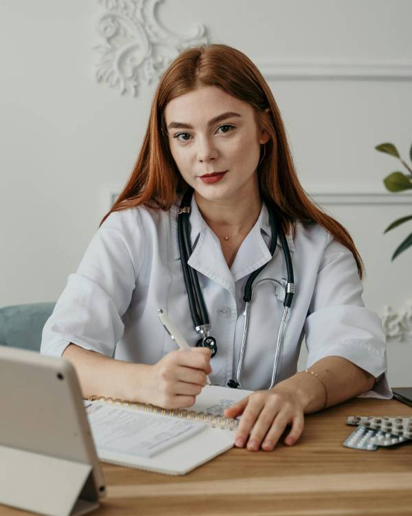 Dr. Mia C., Couples Therapist — Wellbe online therapy specialist