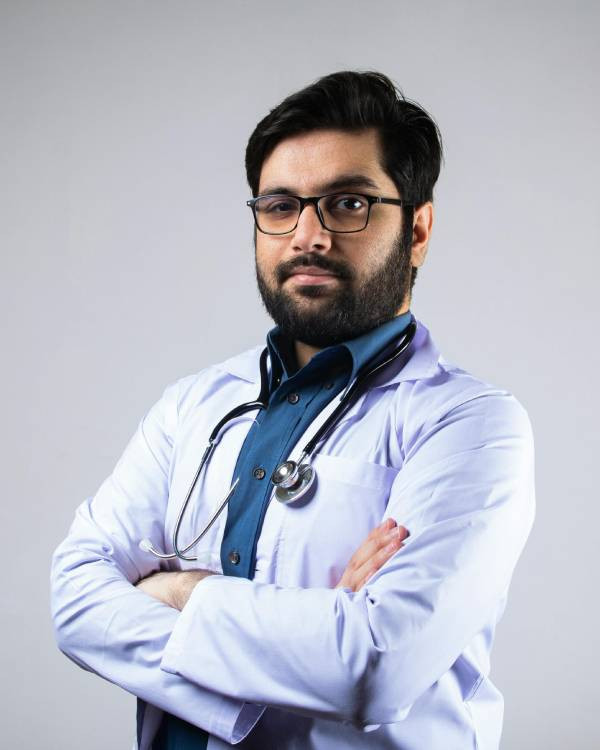 Dr. Ravi T., Nutritionist — Wellbe online therapy specialist