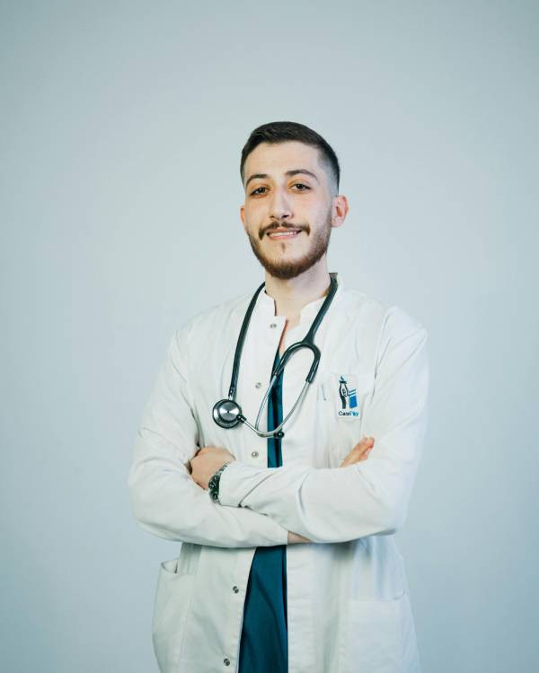 Omar Z., CBT Specialist — Wellbe online therapy specialist